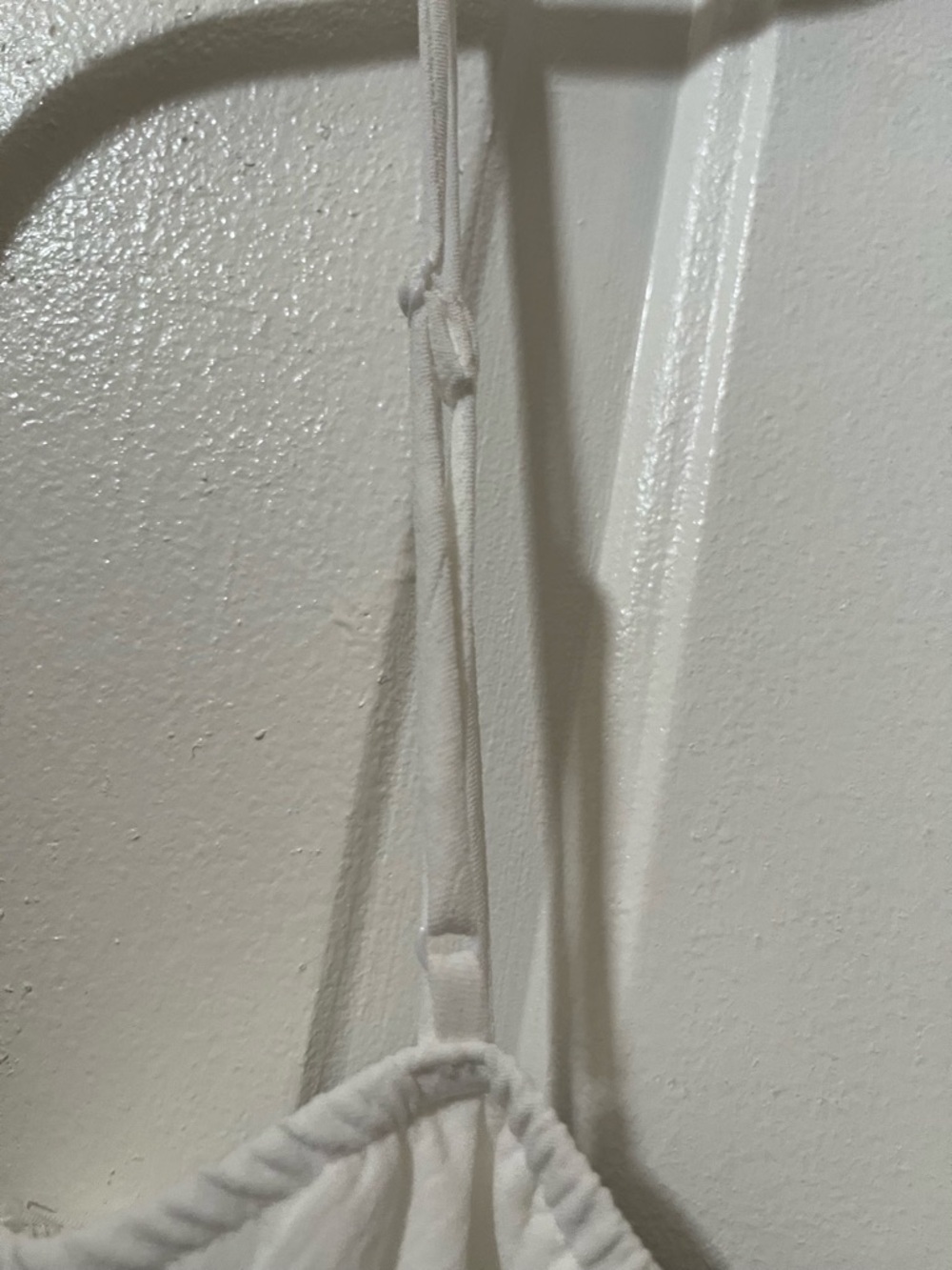 Monteau White Spaghetti Strap Top with large Black Bow - Picture 6 of 6